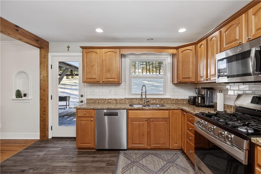 909 Bebout Road Venetia, PA 15367 - Photo 8 of 42 Gallery Image 8