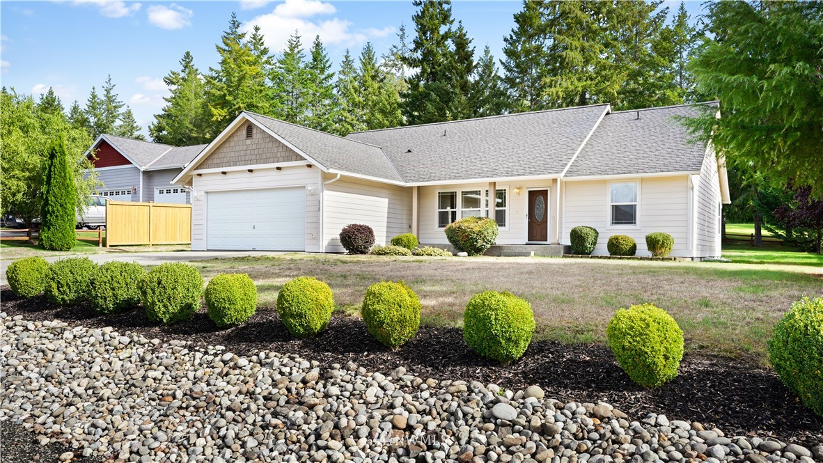 530 East Soderberg Road Allyn, WA 98524 - Photo 2 of 36 Gallery Image 2