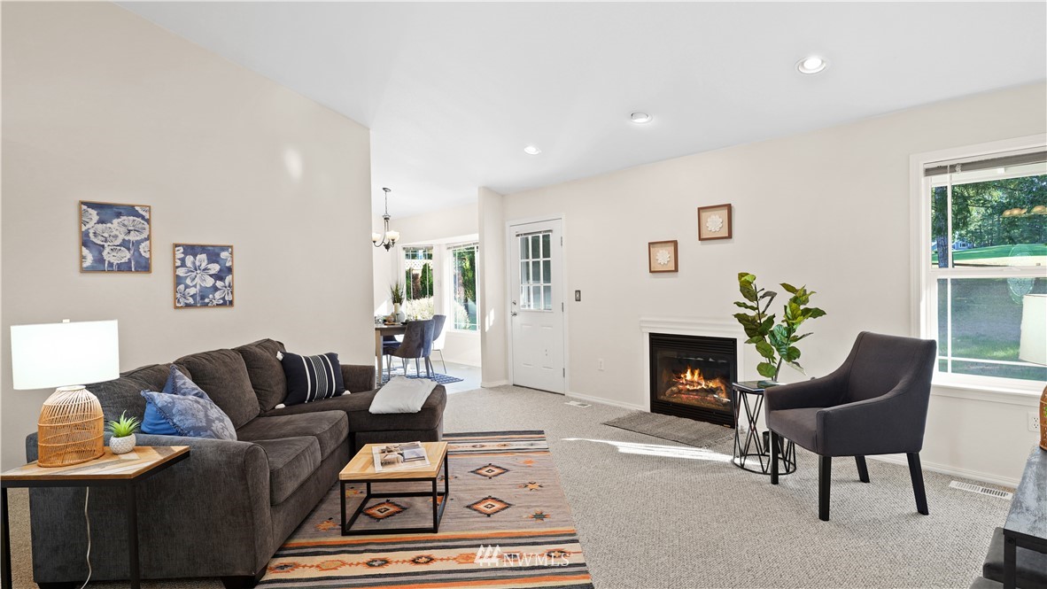 530 East Soderberg Road Allyn, WA 98524 - Photo 8 of 36 Gallery Image 8
