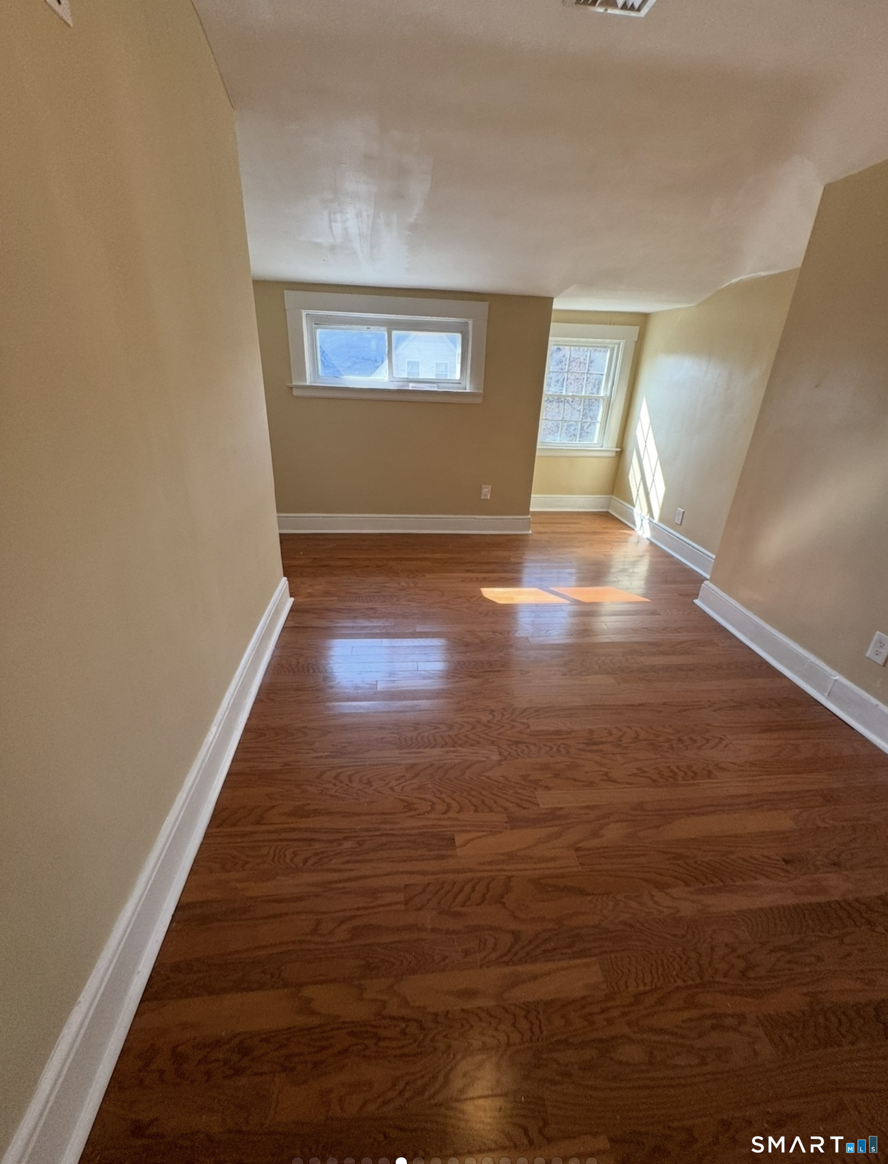 817 Albany Avenue Hartford, CT 06112 - Photo 15 of 18