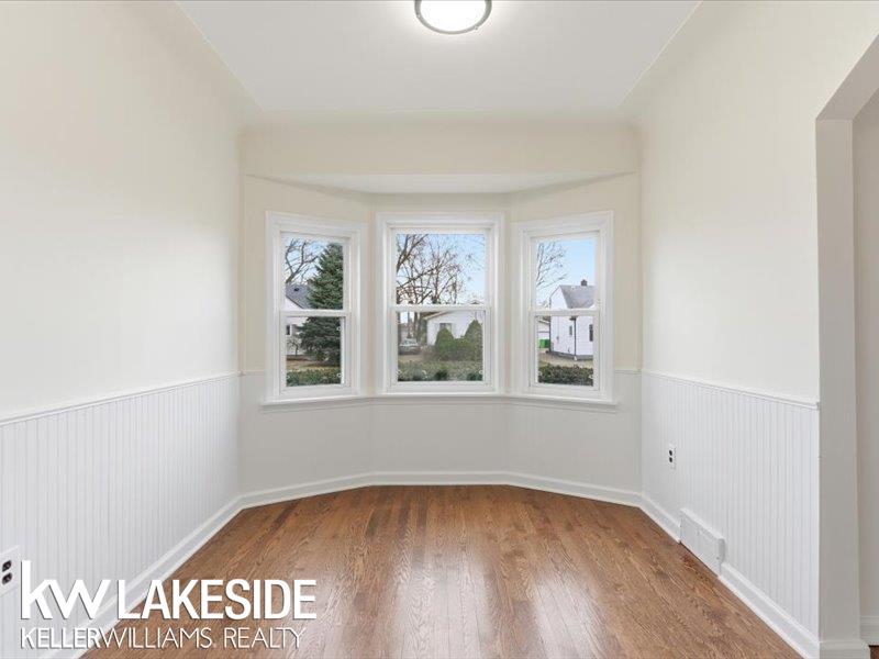 21837 Rausch Avenue Eastpointe, MI 48021 - Photo 7 of 33 50201381-def4baf5-30c0-47fd-9868-2eca9387bd6d.JPG