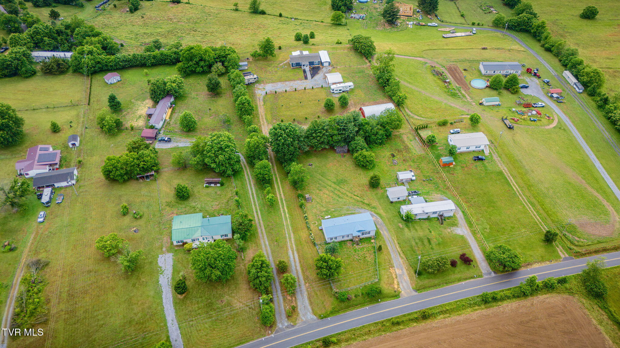 1940 Nolichuckey Road Greeneville, TN 37743 - Photo 38 of 42 101