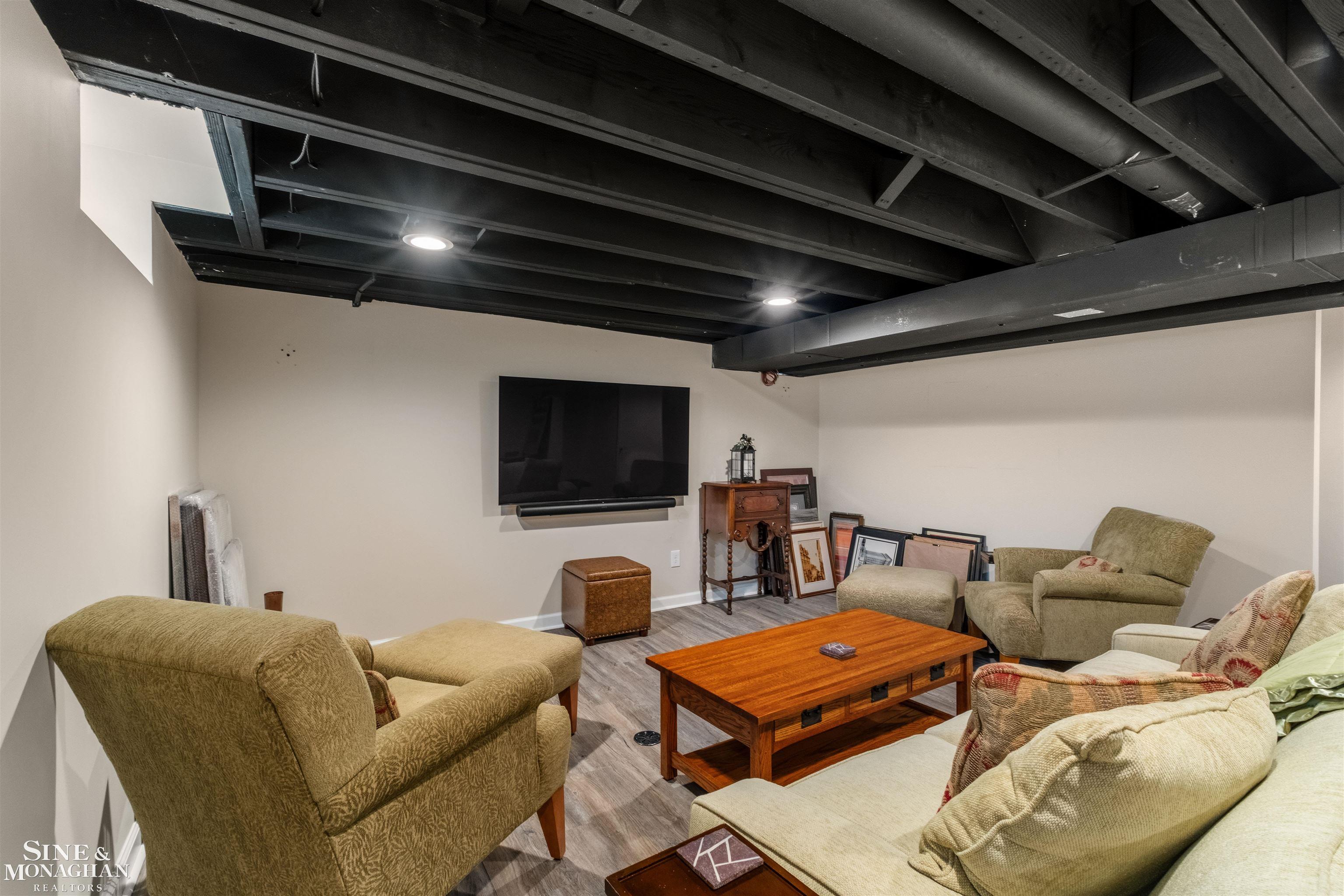 1061 North Renaud Road Grosse Pointe Woods, MI 48236 - Photo 37 of 63