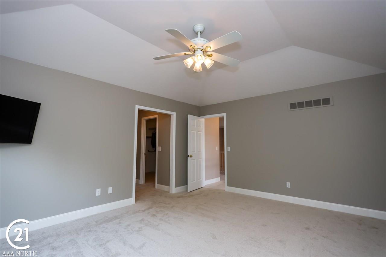 6097 Country Ridge Drive Troy, MI 48098 - Photo 23 of 37 50043706-22.JPG