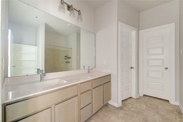 a bathroom with a bathtub