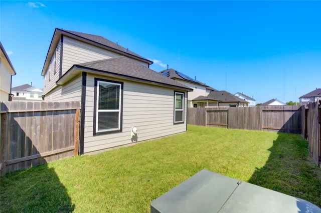 $2,495 | 2215 Emerald Diamond Court, Fresno, TX 77545