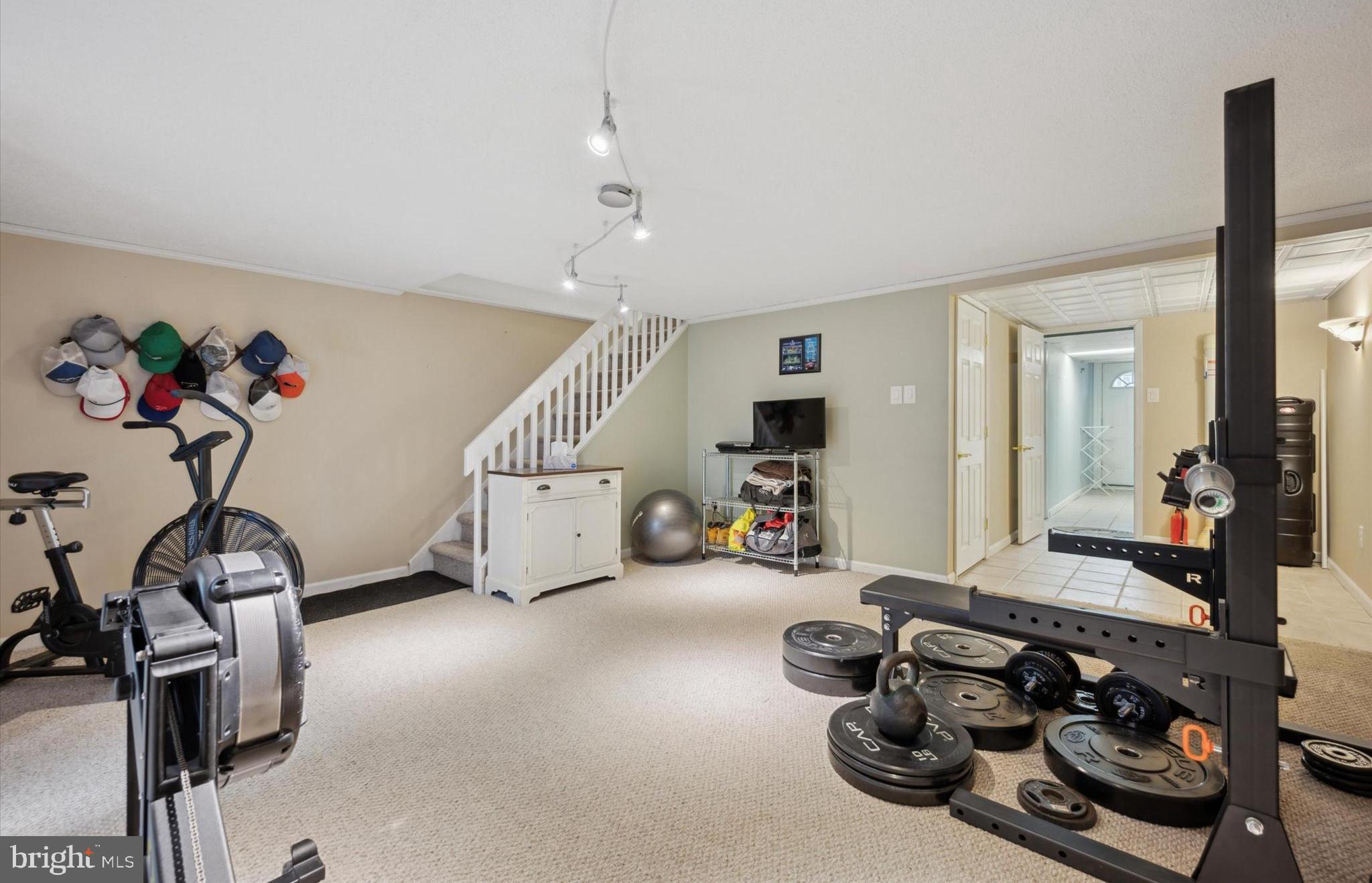 7343 Hiola Road Philadelphia, PA 19128 - Photo 30 of 35 Gallery Image 30