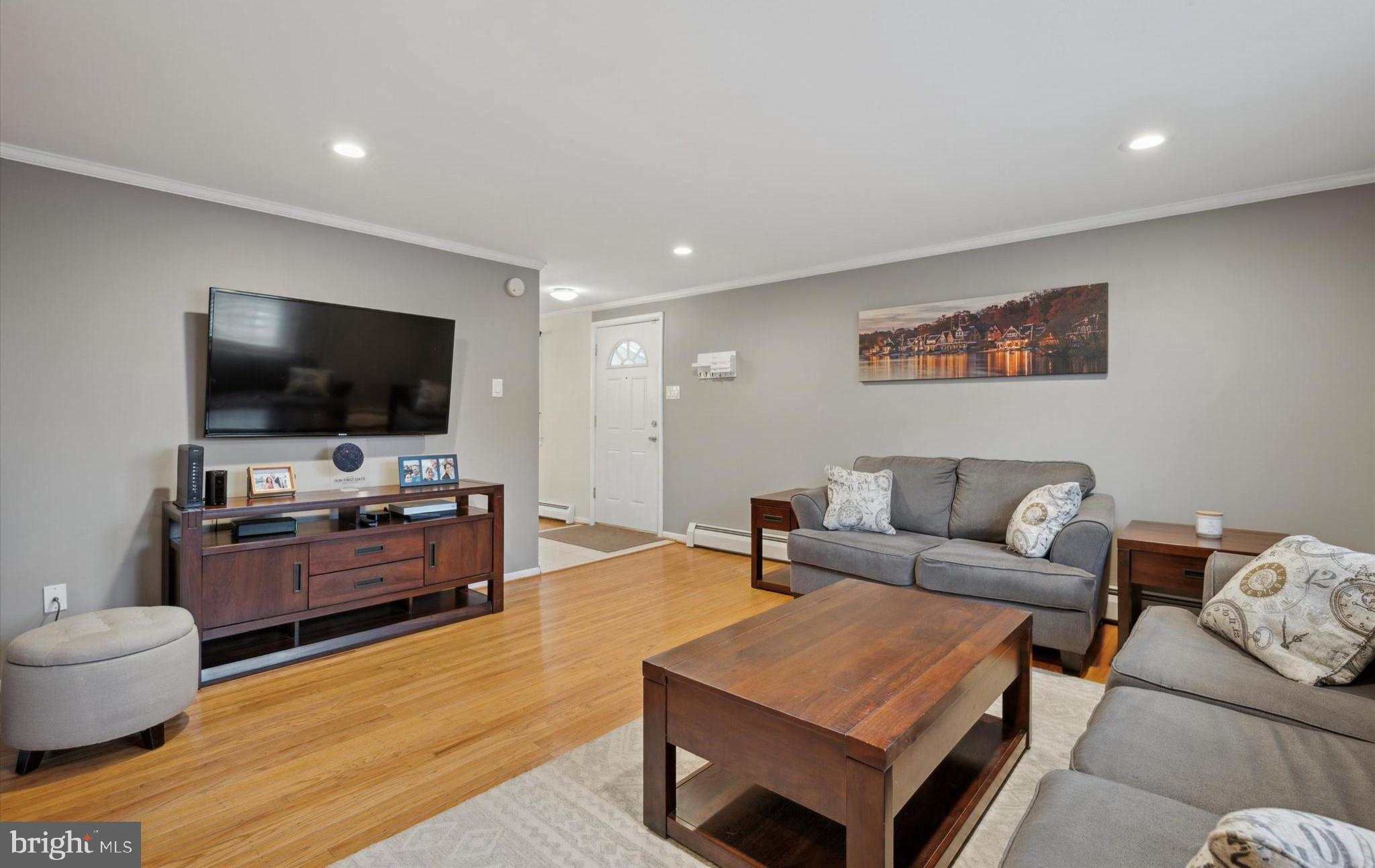 7343 Hiola Road Philadelphia, PA 19128 - Photo 4 of 35 Gallery Image 4