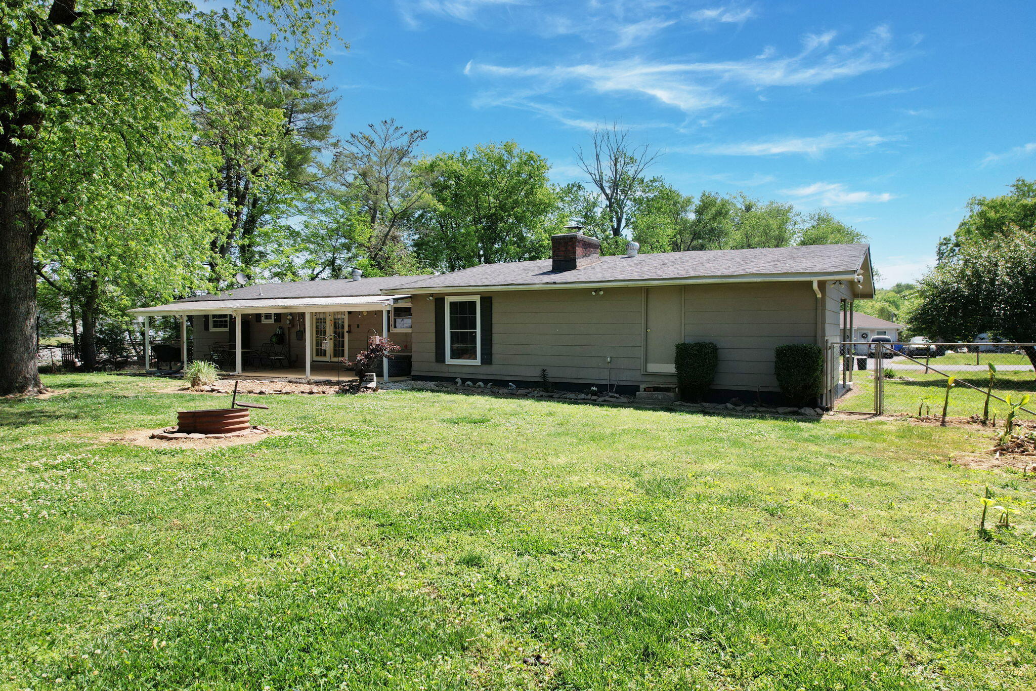 461 Yoakum Street Dayton, TN 37321 - Photo 2 of 29 4-web-or-mls-DJI_0706