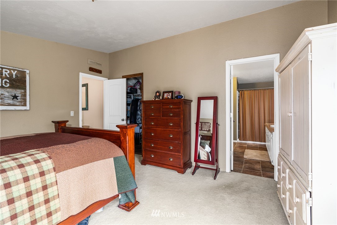5710 Wilson Creek Road Raymond, WA 98577 - Photo 14 of 31 Gallery Image 14