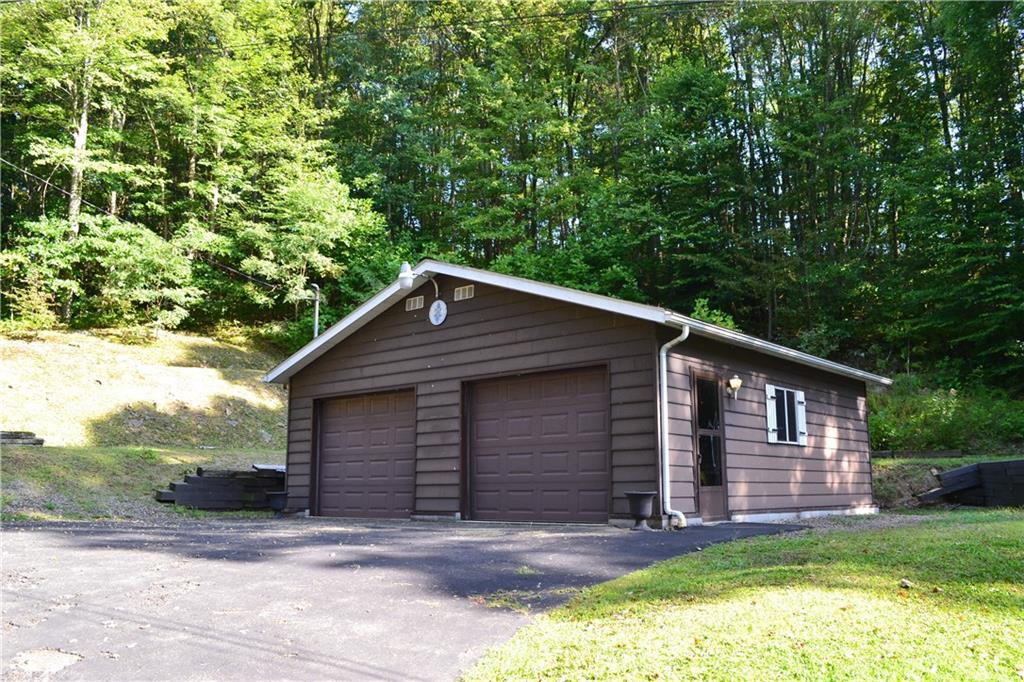 108 Hopewell Road White, PA 15462 - Photo 5 of 24