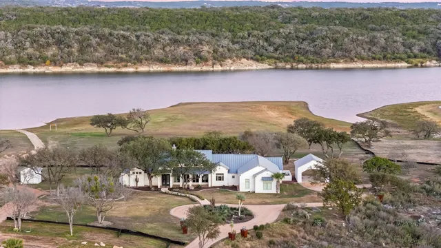 $4,209,268 | 151 Crk Holw Way, Spicewood, TX 78669