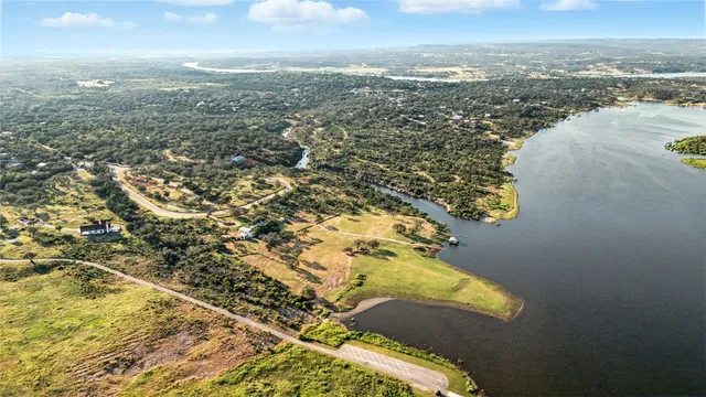 $4,209,268 | 151 Crk Holw Way, Spicewood, TX 78669