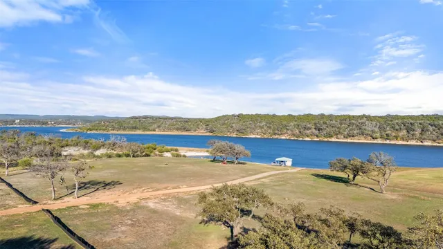 $4,209,268 | 151 Crk Holw Way, Spicewood, TX 78669