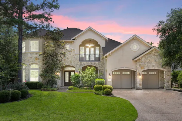 $1,525,000 | 3 Pendleton Park Point, The Woodlands, TX 77382