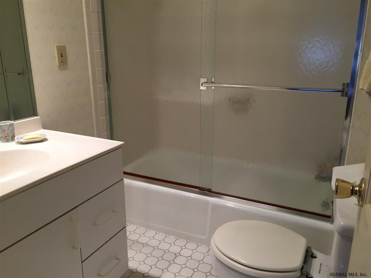66 Cambridge Road Bethlehem, NY 12077 - Photo 13 of 23 Second Floor