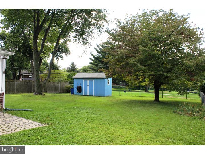 7 Medbury Road Wallingford, PA 19086 - Photo 20 of 25 Back Yard