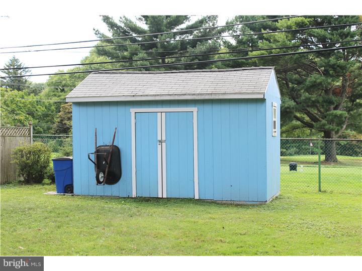 7 Medbury Road Wallingford, PA 19086 - Photo 21 of 25 Storage Shed