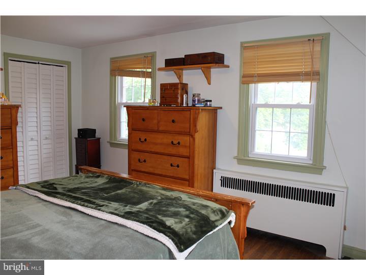 7 Medbury Road Wallingford, PA 19086 - Photo 10 of 25 Bedroom - Main