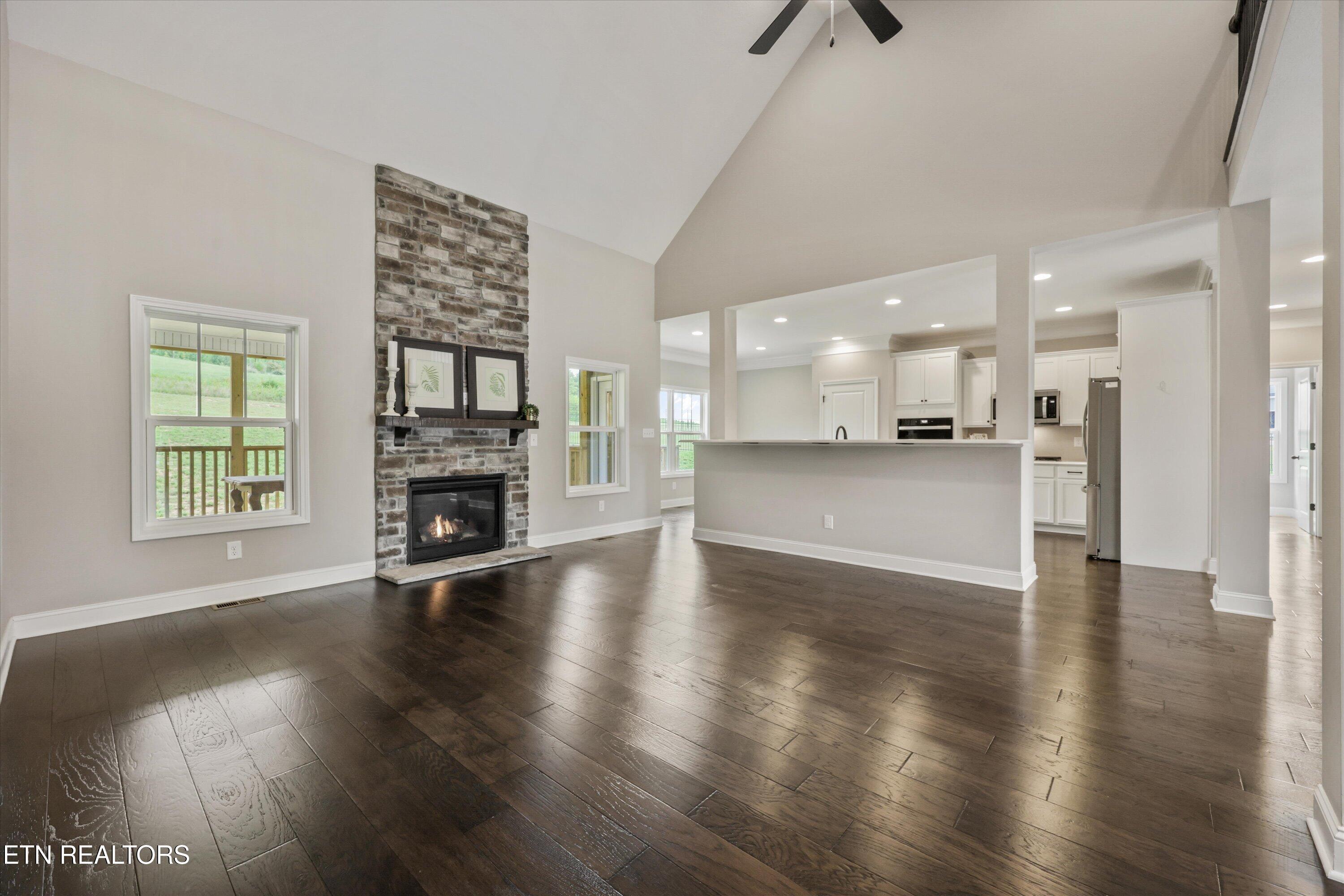 105 Cedarberry Street Oak Ridge, TN 37830 - Photo 11 of 60 16-105 Cedarberry St31