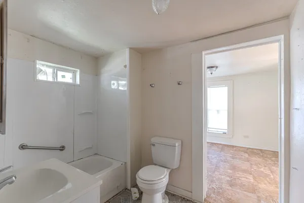 $349,000 | 816 Martin Luther King Road, Ames, TX 77575