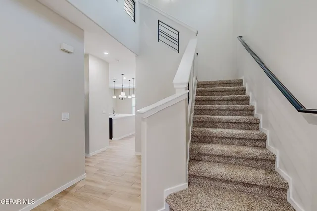 a view of entryway and hall