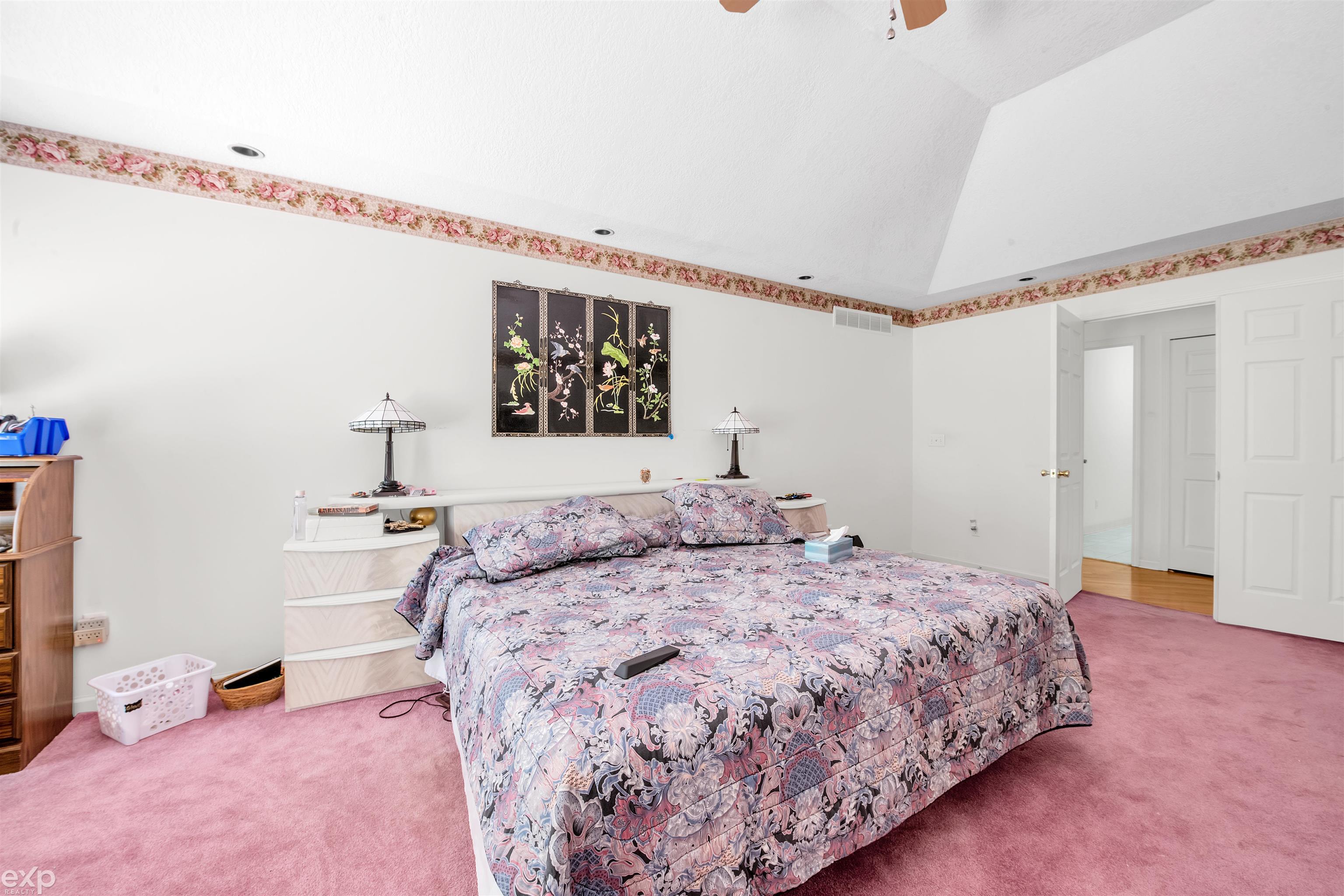 23890 Hall Road Woodhaven, MI 48183 - Photo 8 of 39