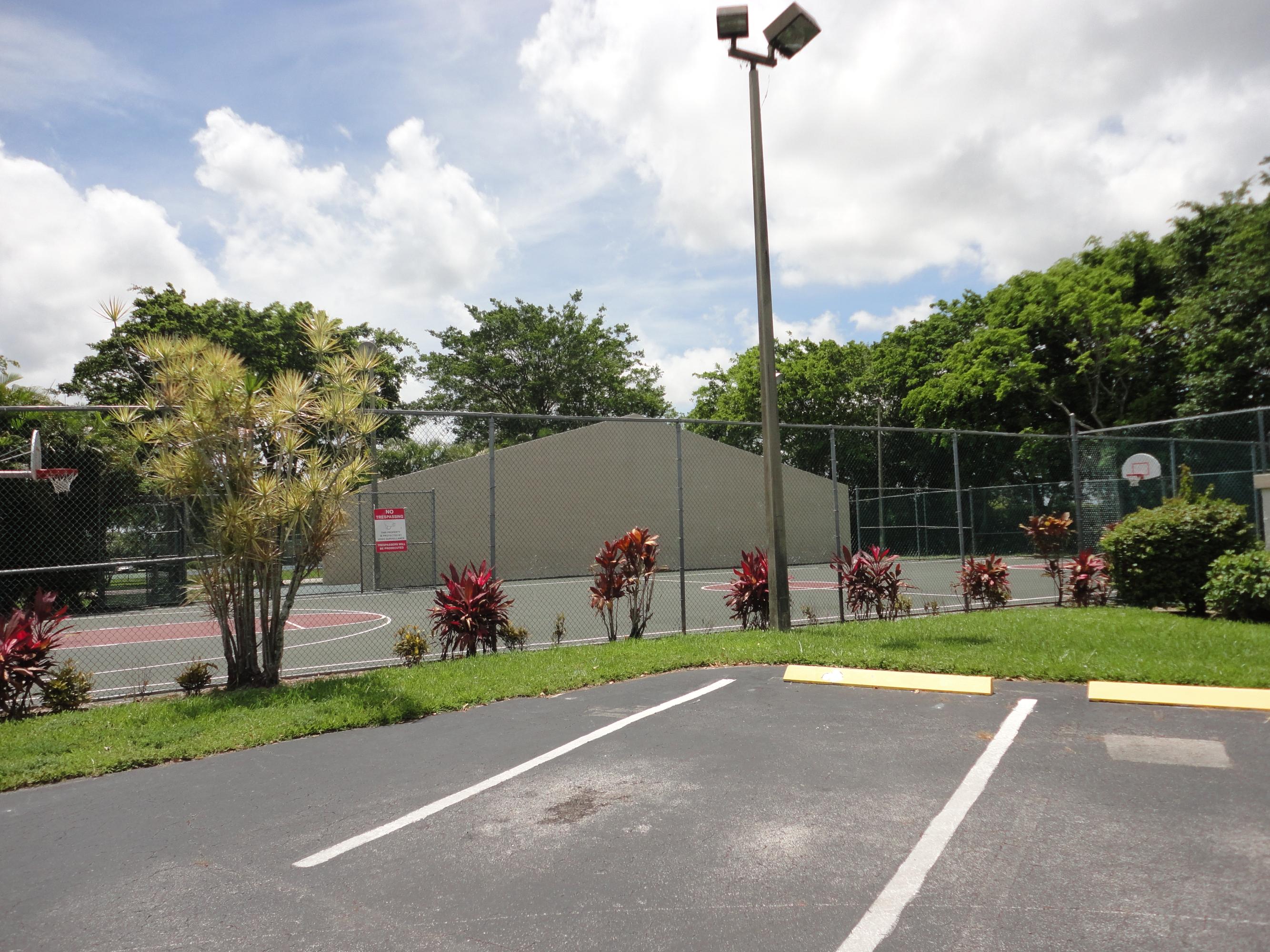 9793 Majorca Place Boca Raton, FL 33434 - Photo 40 of 41 Basketball Full Ct & Racketball Cts,