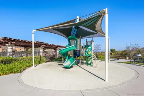 $4,600 | 2884 Villas Way, San Diego, CA 92108