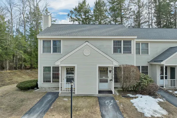 $284,900 | 25 Woodland Green, Rochester, NH 03868