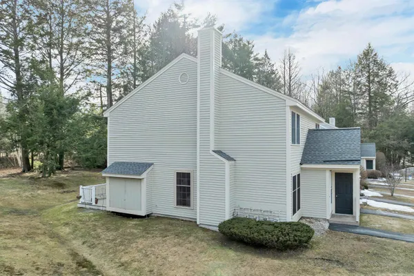 $284,900 | 25 Woodland Green, Rochester, NH 03868