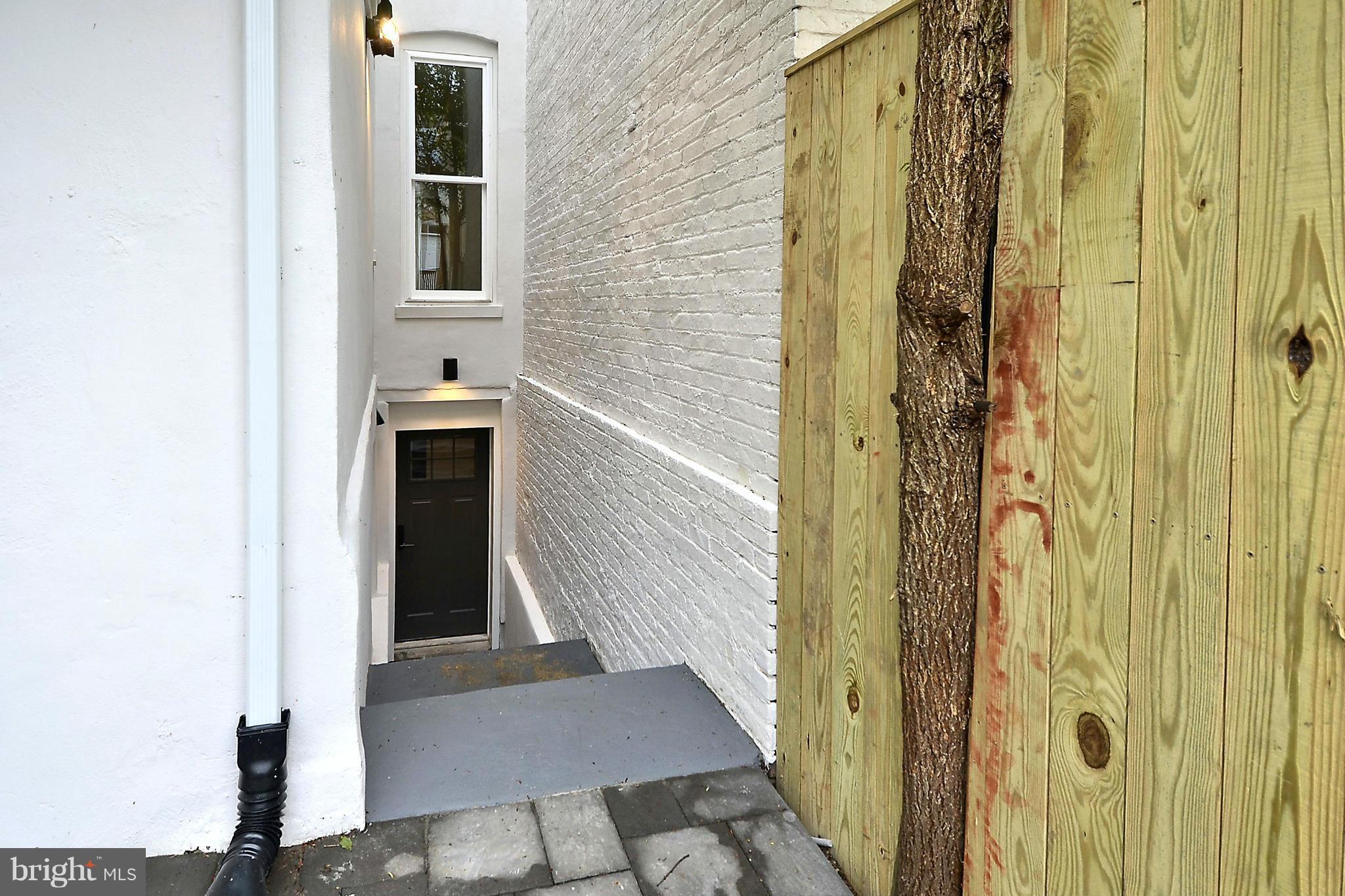 31 Q Street Northwest Washington, DC 20001 - Photo 21 of 24 Exterior (Rear)