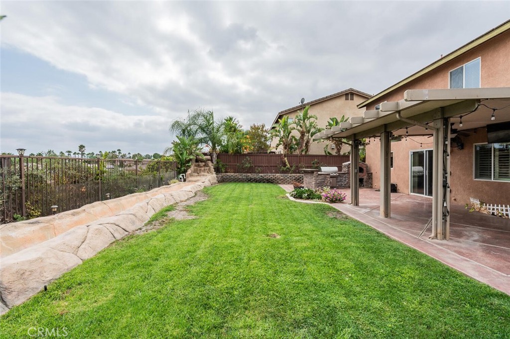 17262 Hawkwood Drive Riverside, CA 92503 - Photo 26 of 33 a view of a outdoor space