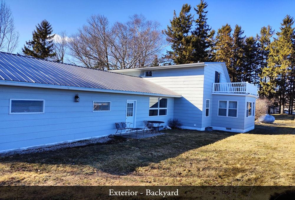 N2890 Lakeshore Road Kewaunee, WI 54216 - Photo 4 of 26