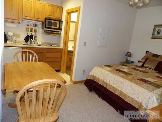184 Lazy Way Boone, NC 28607 - Photo 15 of 24 Gallery Image 15