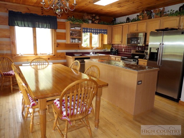 184 Lazy Way Boone, NC 28607 - Photo 18 of 24 Gallery Image 18