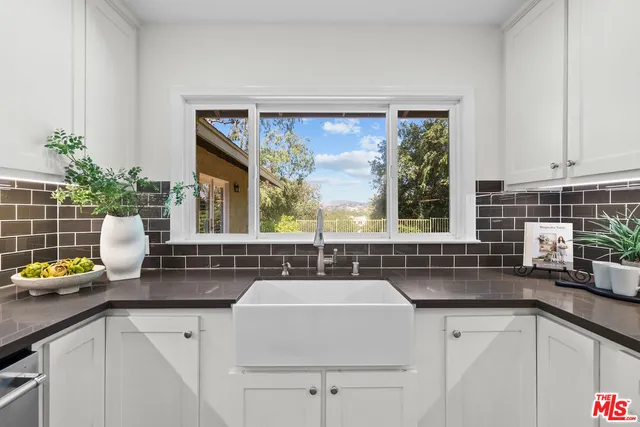 $1,325,000 | 24364 Arcadia Street, Newhall, CA 91321