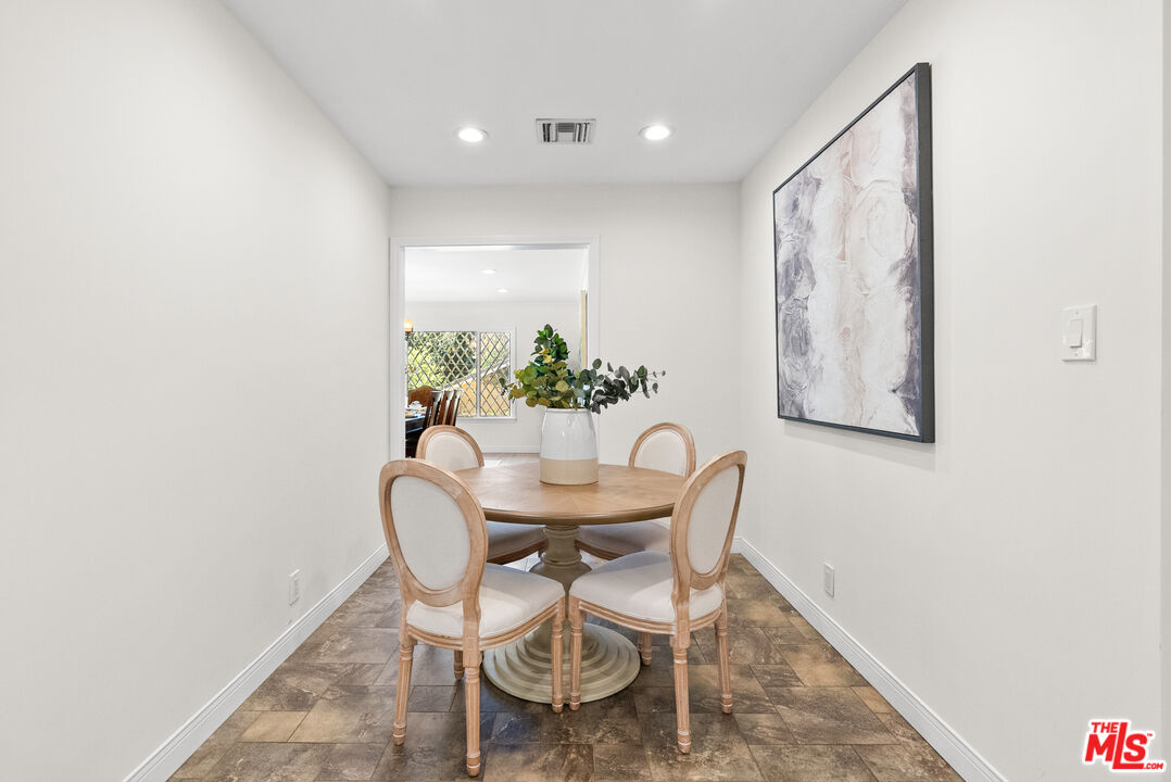 24364 Arcadia Street Newhall, CA 91321 - Photo 17 of 50