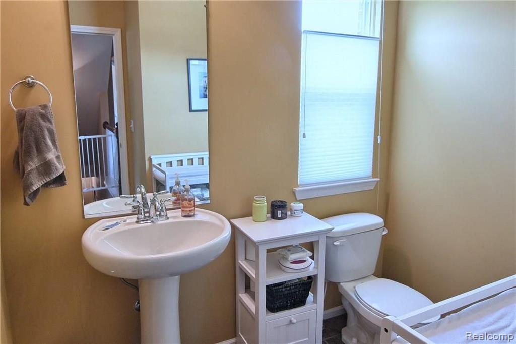 3558 Hogan Circle Rochester Hills, MI 48307 - Photo 25 of 30