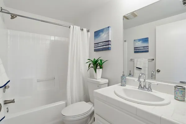 $988,000 | 558 Manhattan Place, San Jose, CA 95136