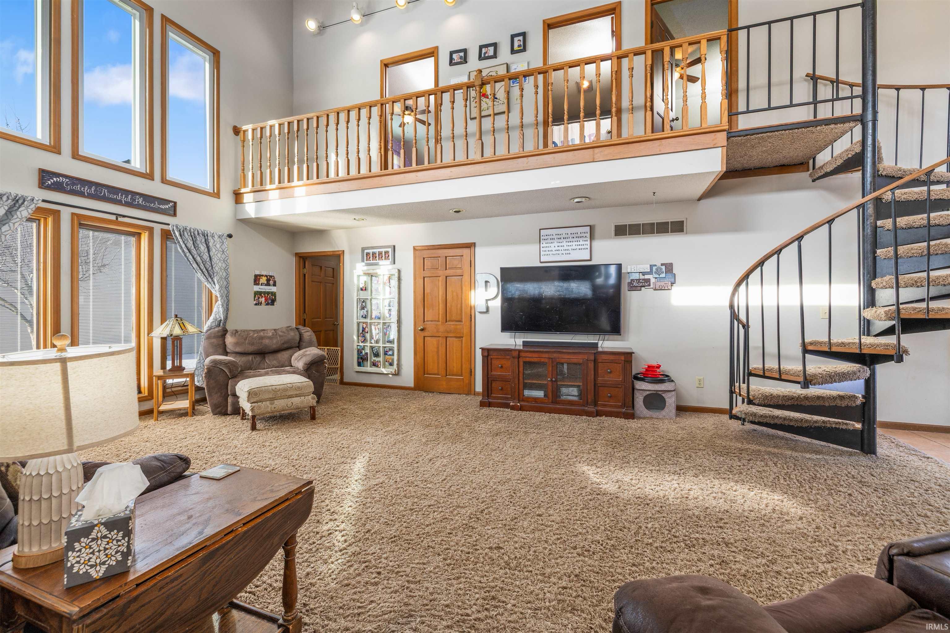 1102 Riviera Court Auburn, IN 46706 - Photo 6 of 36