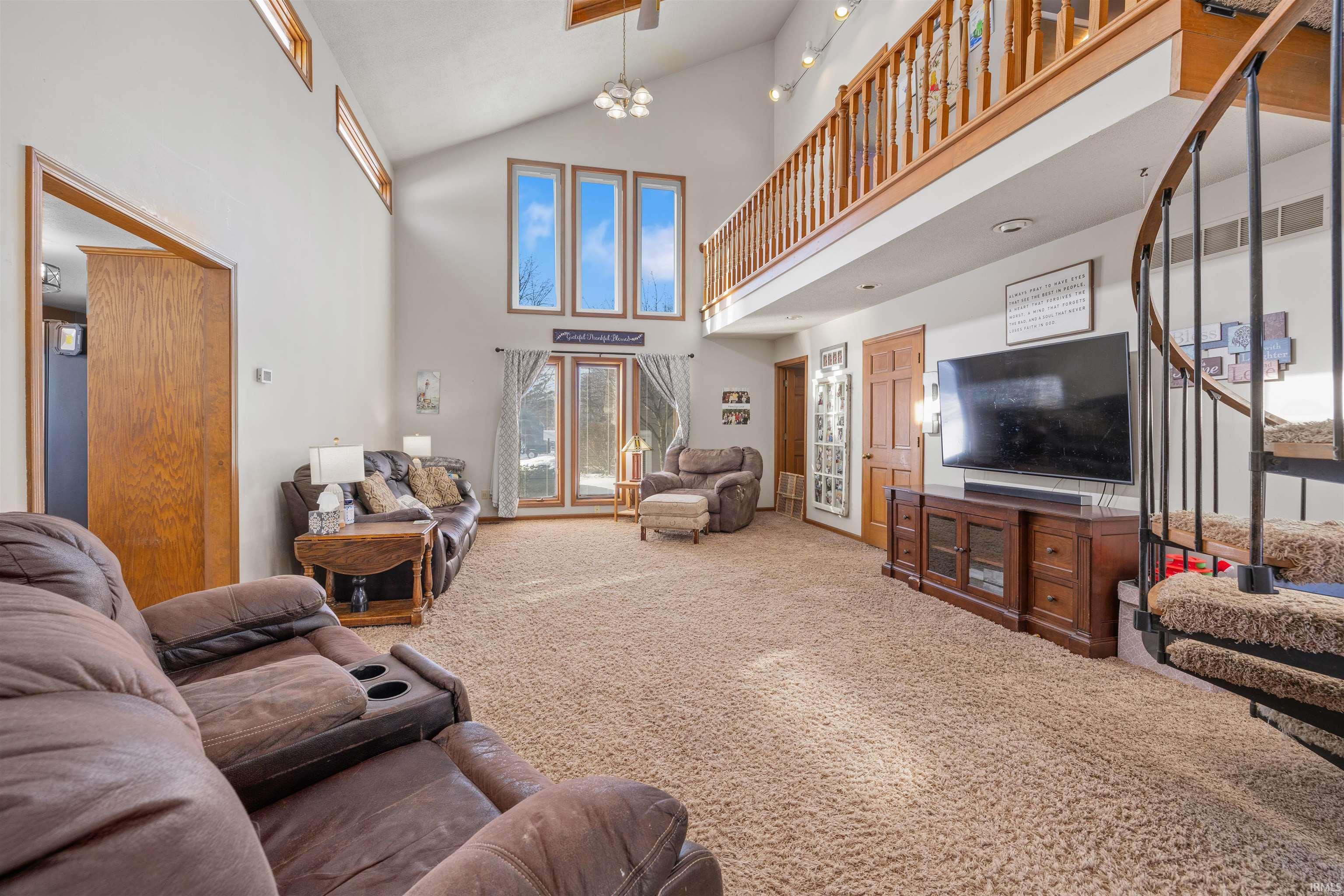 1102 Riviera Court Auburn, IN 46706 - Photo 7 of 36