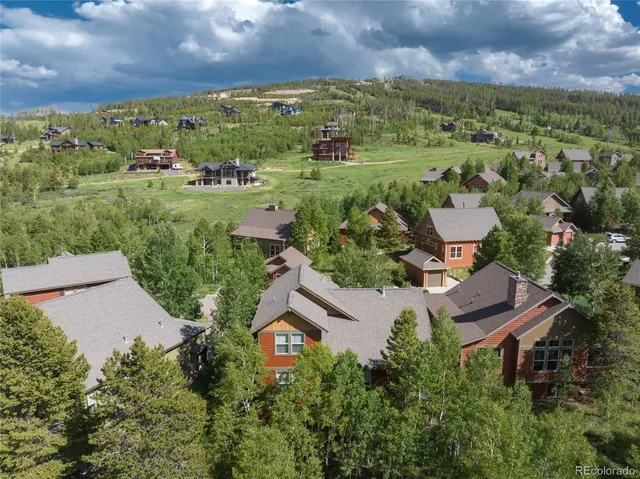 $950,000 | 109 Deer Track Court, Granby, CO 80446