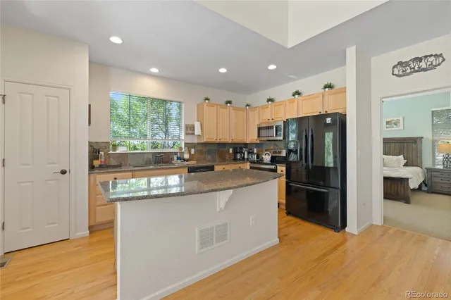 $950,000 | 109 Deer Track Court, Granby, CO 80446