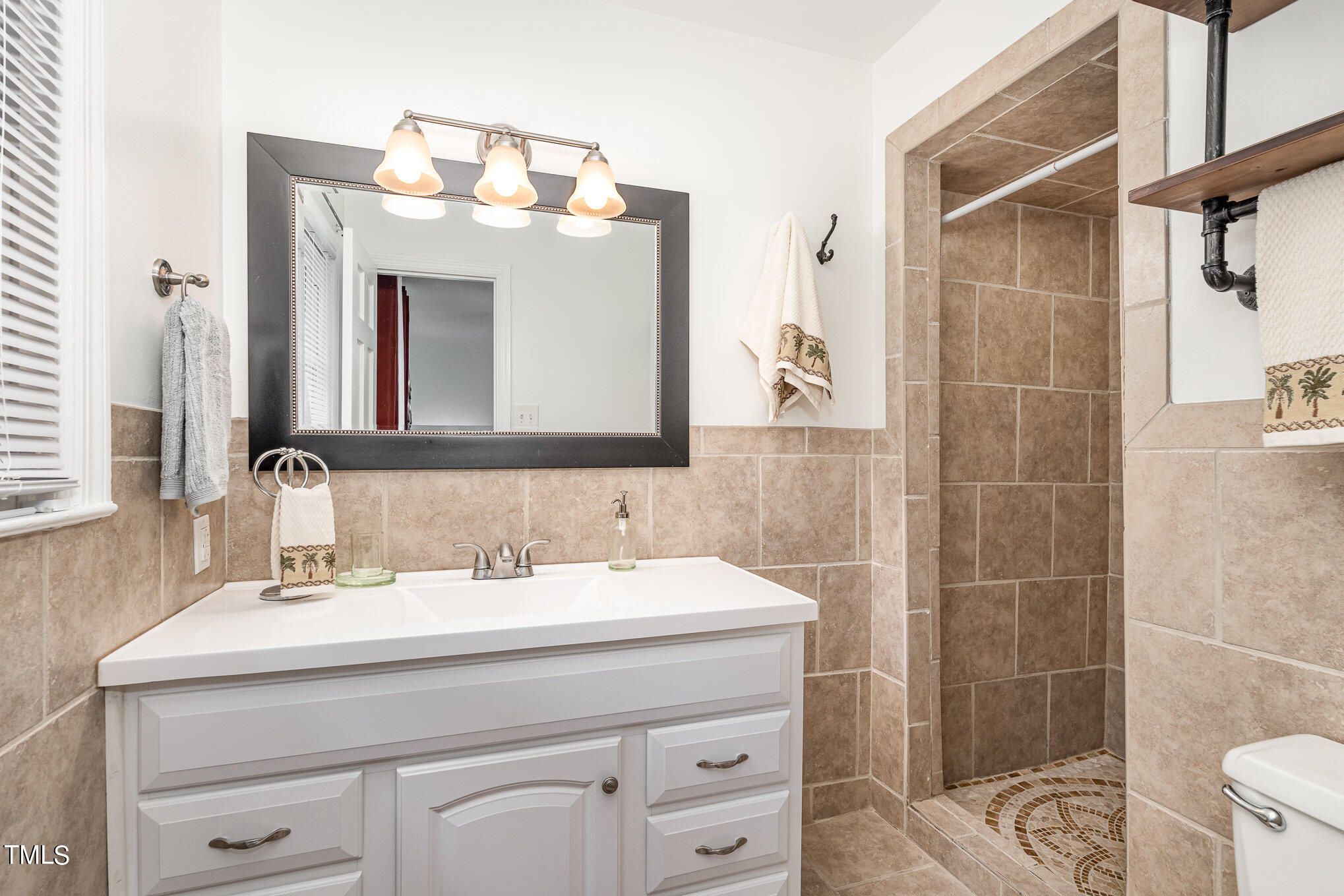 3803 Donna Road Raleigh, NC 27604 - Photo 16 of 25 024_ndp1587-edit