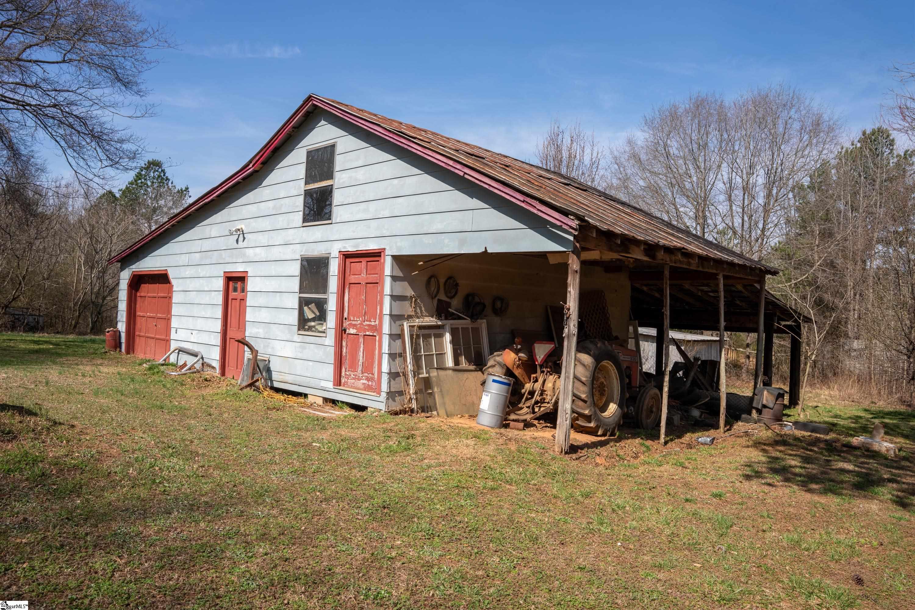 729 Zimmerman Road Wellford, SC 29385 - Photo 11 of 45