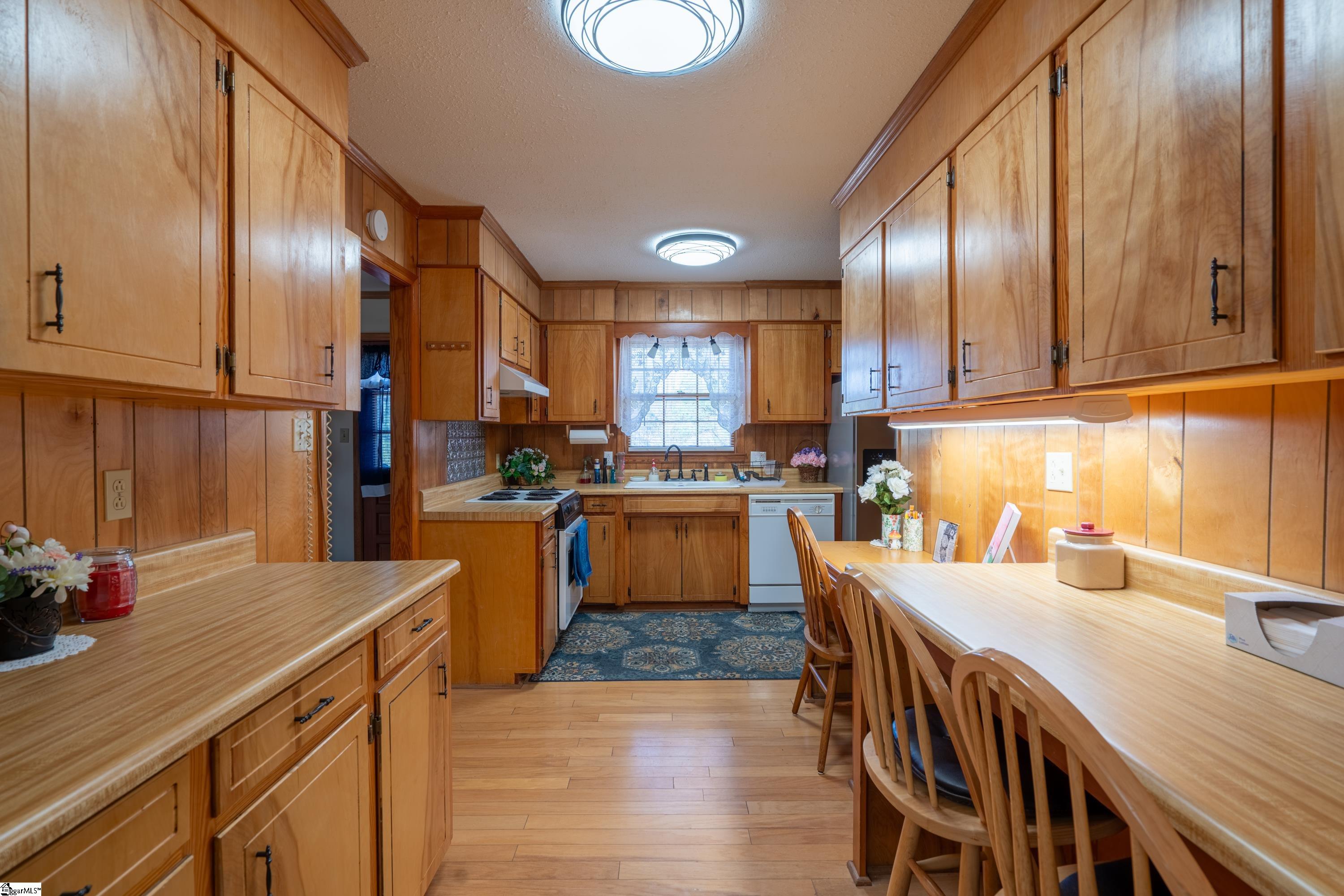 729 Zimmerman Road Wellford, SC 29385 - Photo 16 of 45