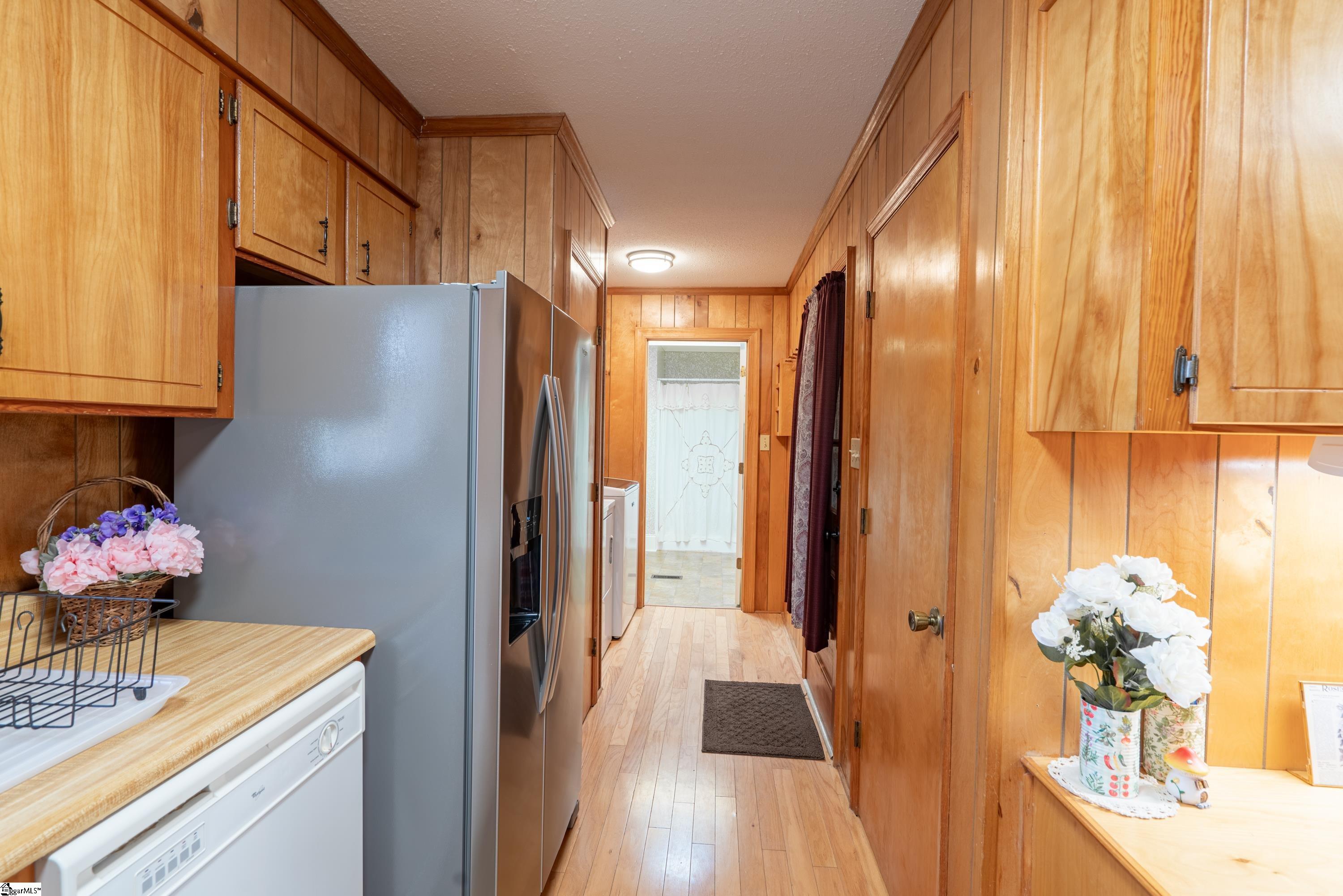 729 Zimmerman Road Wellford, SC 29385 - Photo 18 of 45