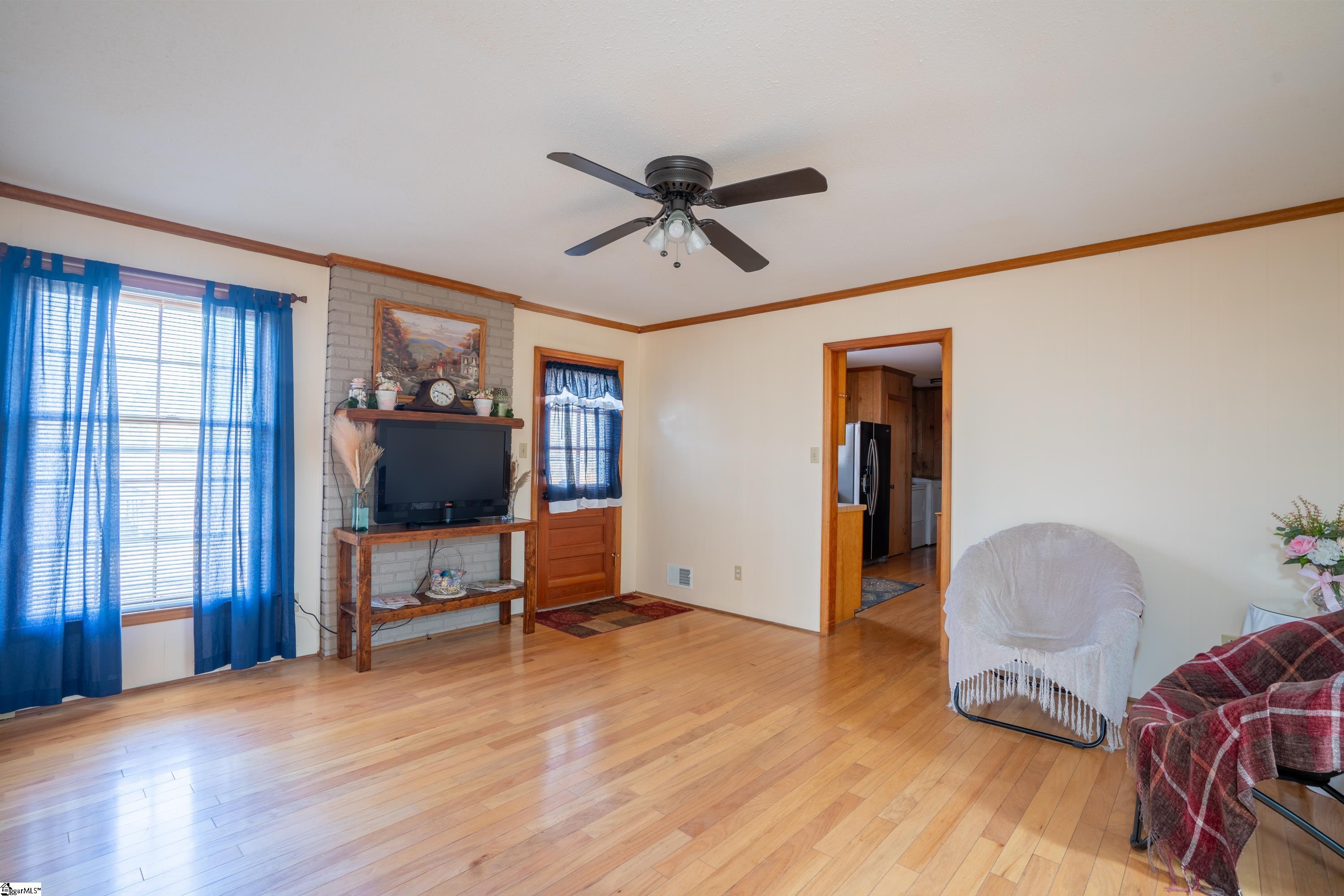 729 Zimmerman Road Wellford, SC 29385 - Photo 34 of 45