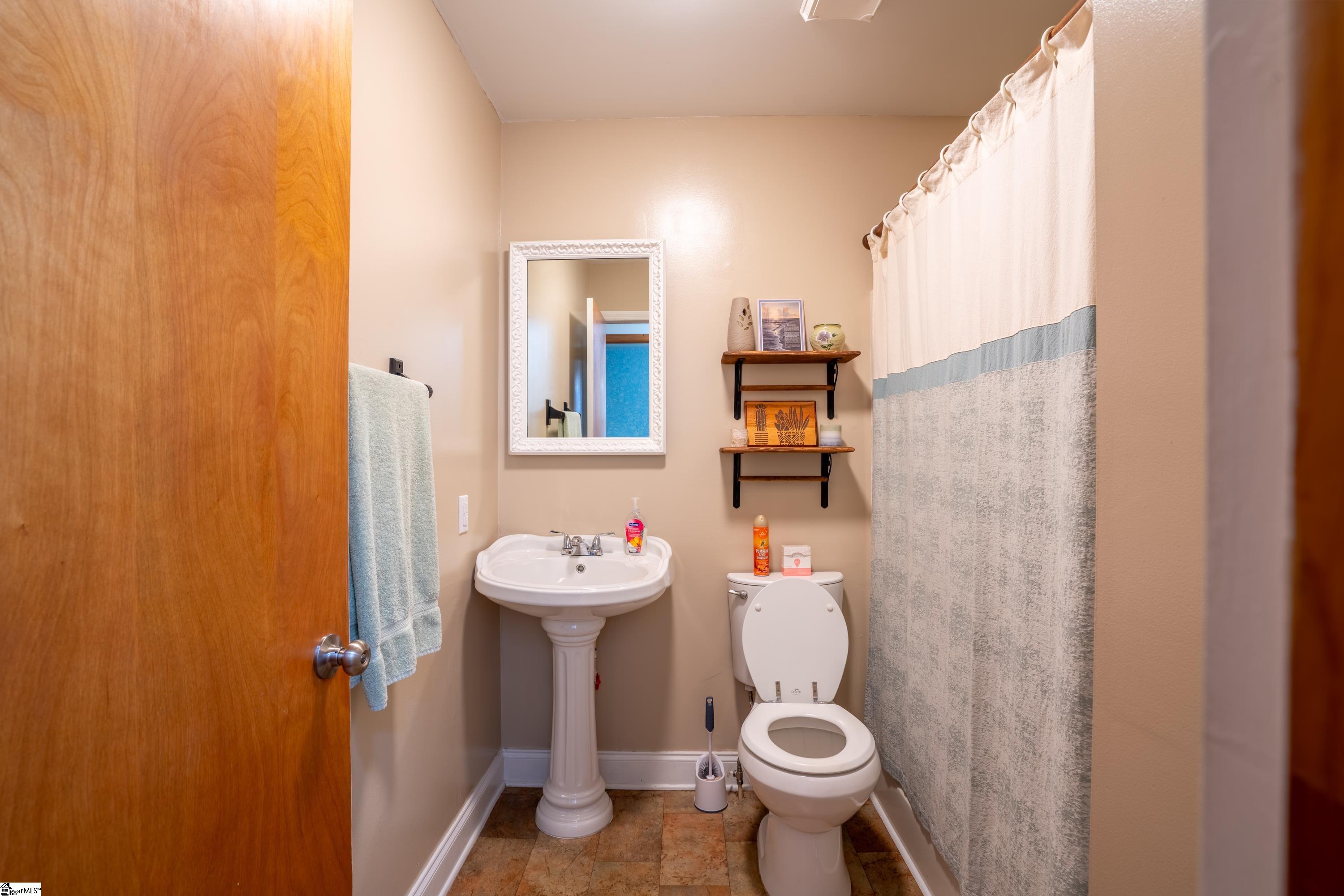 729 Zimmerman Road Wellford, SC 29385 - Photo 35 of 45